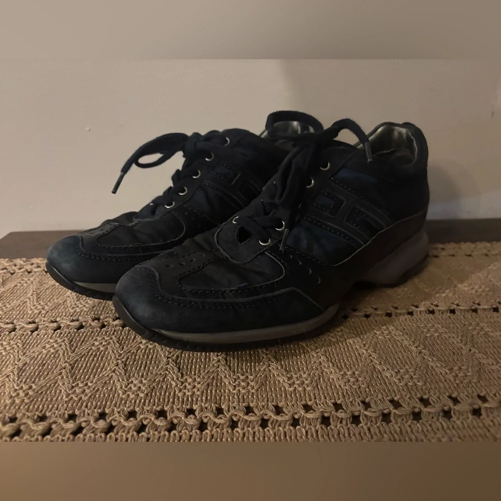 HOGAN Black Leather Lace Up Sneakers Women’s Size 6 (36)